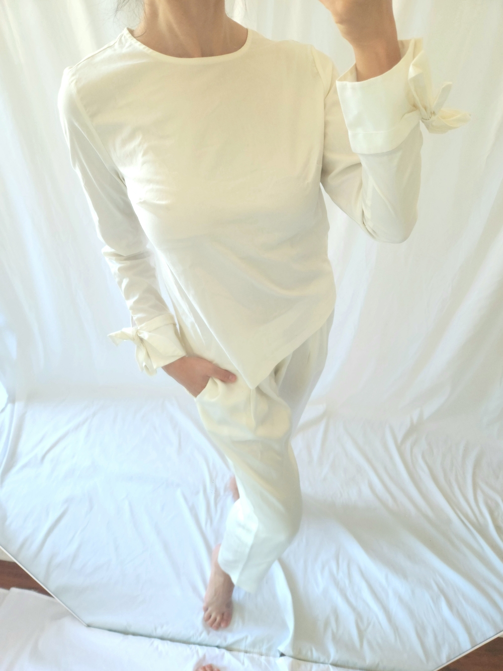 Banana Republic Cream Long Sleeve Bow Cuff Blouse